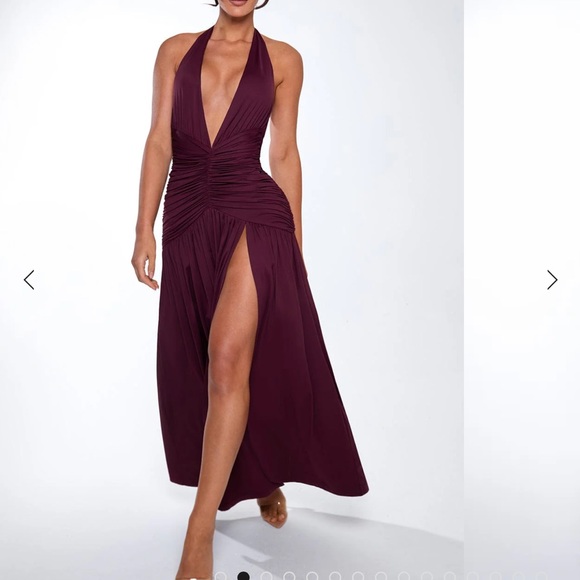 Elegant Burgundy Evening Dress - Picture 2 of 2